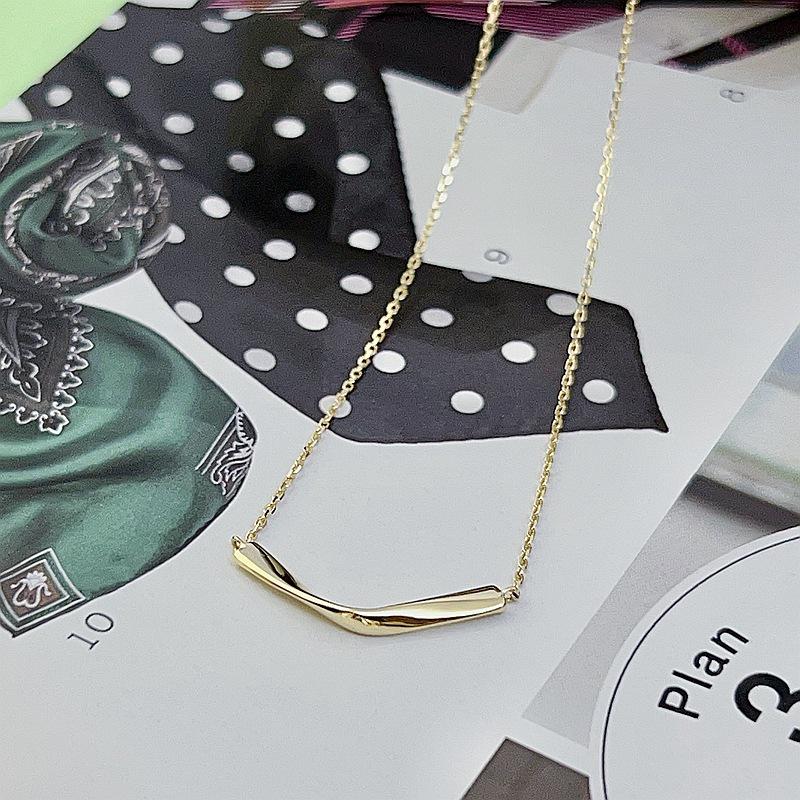14K Gold-Plated S925 Sterling Silver V-Shape Foldable Clavicle Necklace - Geometric Design, Japanese Light Luxury