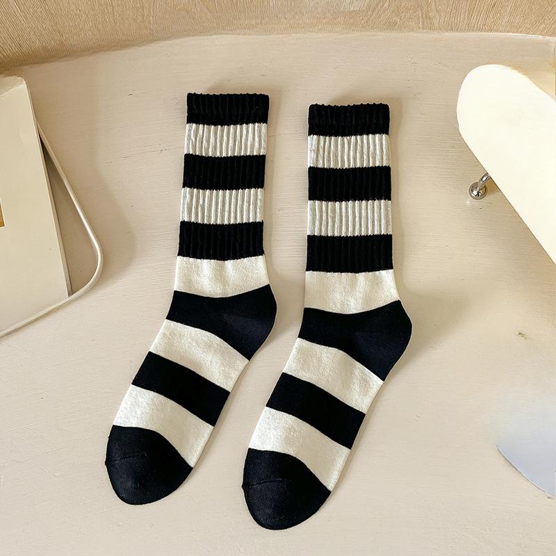 Female Spring and Autumn New Lovely Stripe Trend Color Bar Tall Drum Pile Pile Cotton Socks