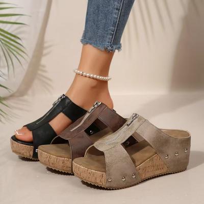 Außenhandel 2025 Sommer neue dicksohlige Keilabsatz Fischmaul Ein-Wort Übergröße Damen Hausschuhe Nieten Peeptoe Damenschuhe