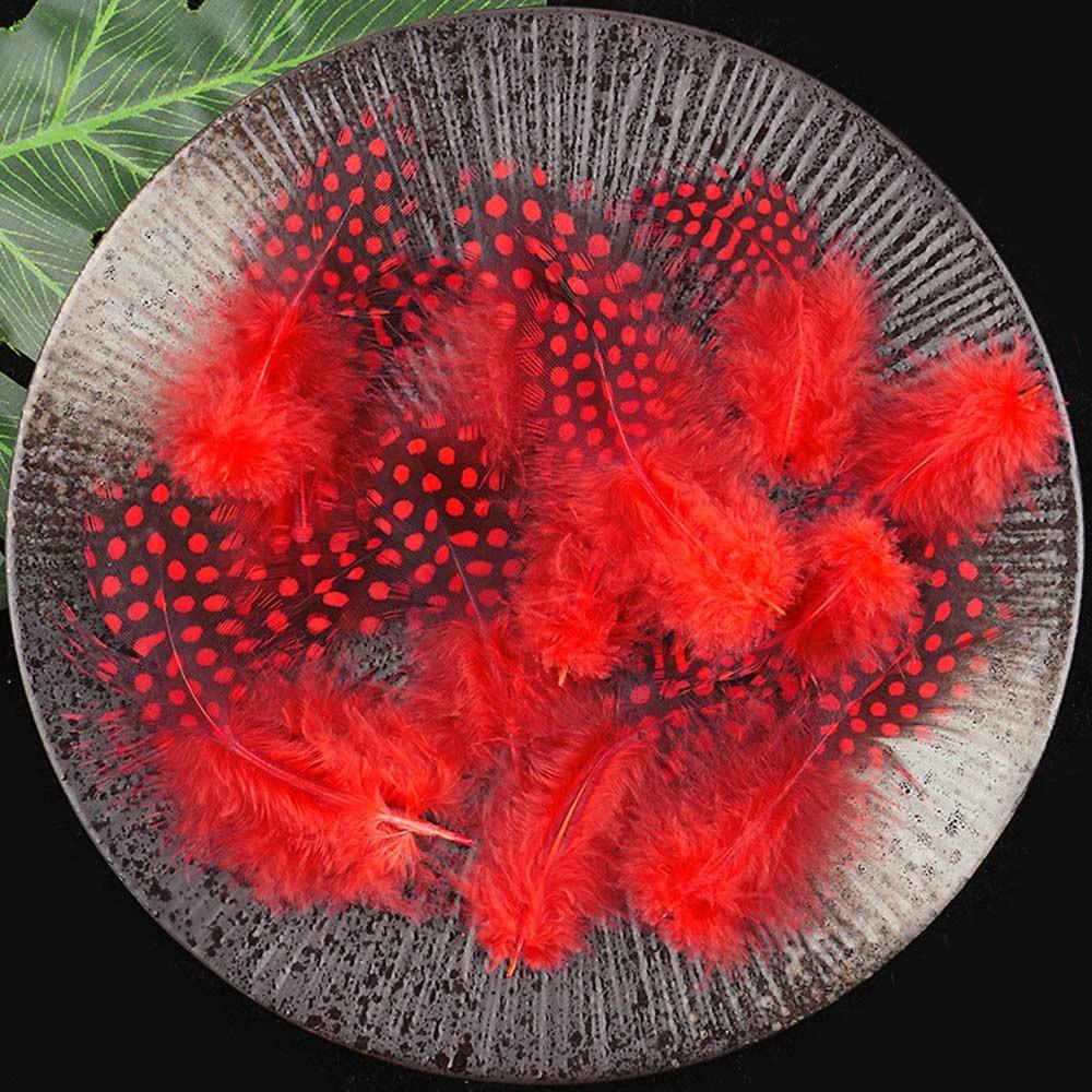 50pcs Small Size Natural Feathers Spotted Design Multicolor Guinea Fowl Feathers Beautiful Plume Natural Material красный