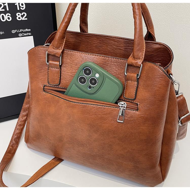 European and American Retro Shoulder Messenger Bag