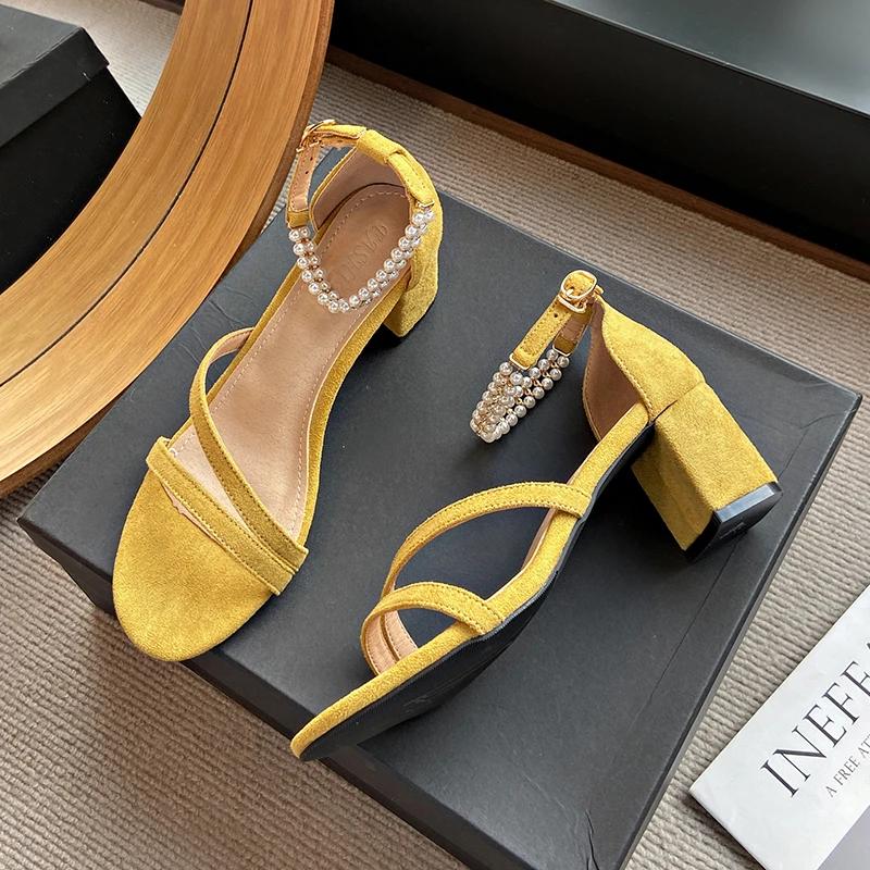 2025 Summer Pearl Low-heeled French Sandals Summer with Skirts High-end Small Heel Women's Shoes