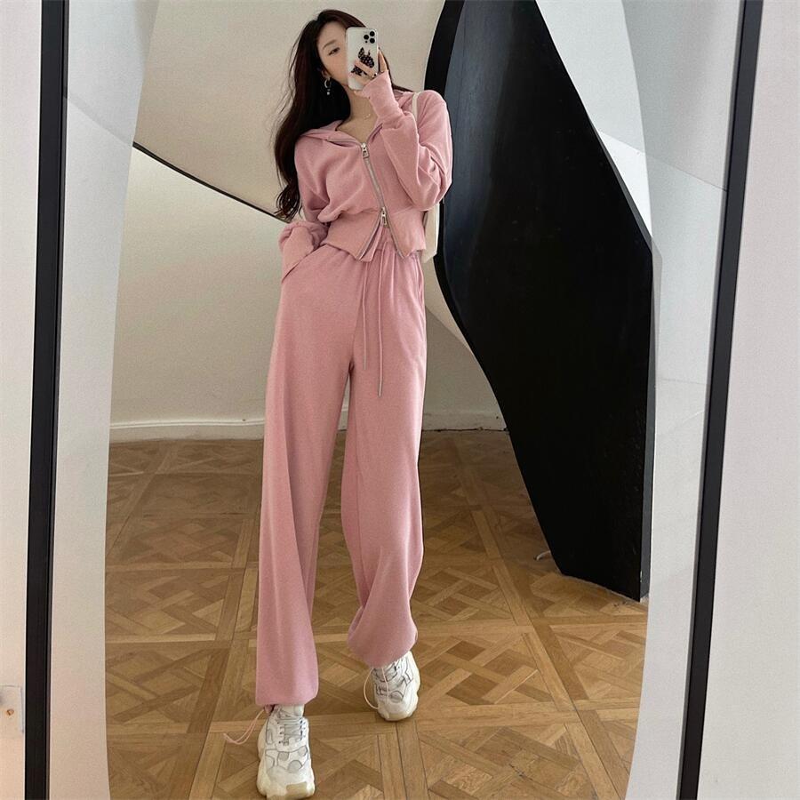 Chic Early Autumn Women's Hooded Sweatshirt and Pants Set #867: Trendy Casual Sportswear Two-Piece Suit