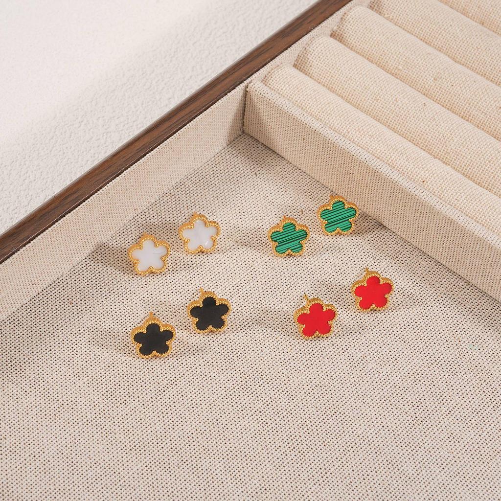 Korean Style 18K Gold-Plated Five-Petal Flower Earrings - Trendy, Light Luxury Stud Jewelry