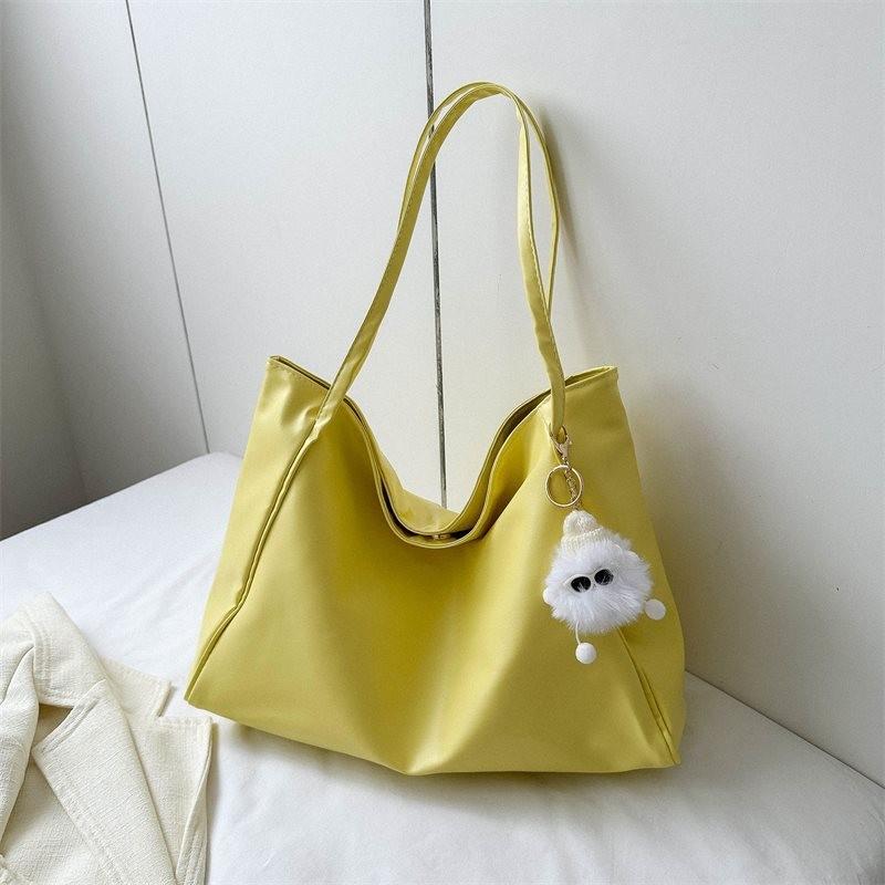 Large Capacity Elegant Tote Bag For Women Available In Chic Colors For Daily Use