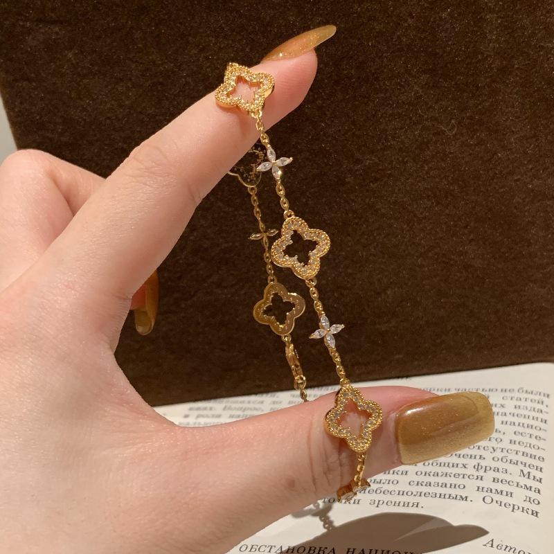 24K Gold-Plated Zircon Floral Hollow Bracelet - French Retro Court Style Jewelry