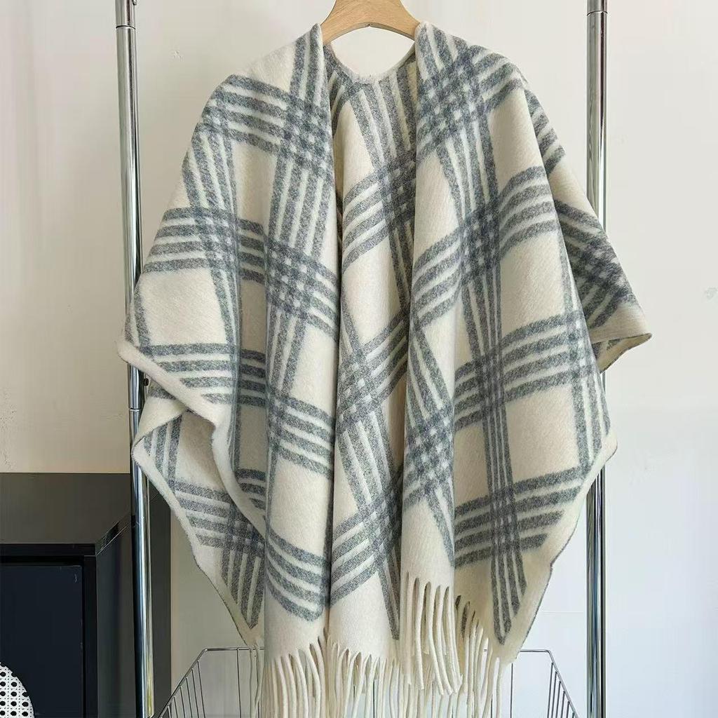 2025 New Women's High-End Color-Block Shawl Cape for Autumn and Winter Travel