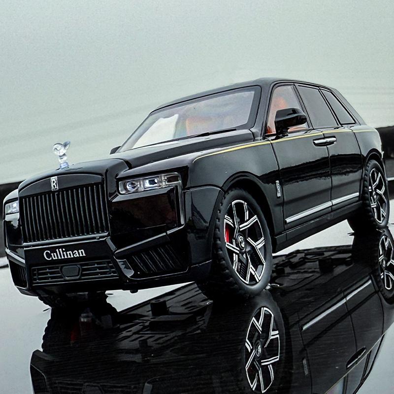 1/32 Rolls Royce SUV Cullinan 2025 Alloy Luxury Car Model Diecast Metal Off-road Vehicle Car Model Sound and Light Kids Toy Gift