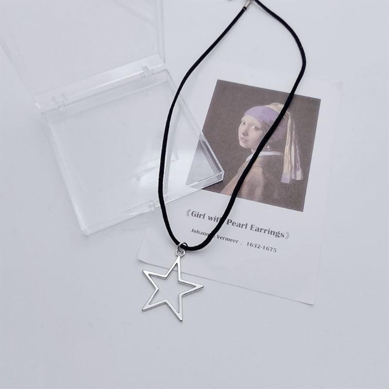 Hollow Star Pendant Necklace Sweet Cool Clavicle Chain Charm Necklace Jewelry