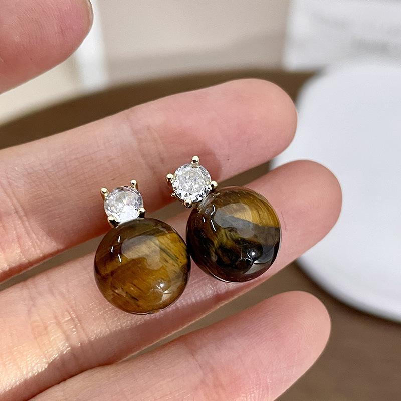 Natural tiger's eye stone series stud earrings for women Maillard exquisite retro earrings niche light luxury high-end temperament earrings