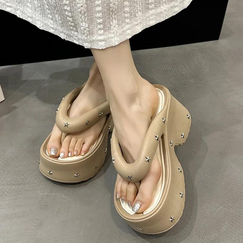 Star Rivets Chunky Wedge Flip Flops Women Summer Clip Toe Eva Platform Slippers Woman Punk Style Thick Bottom Sandals Female