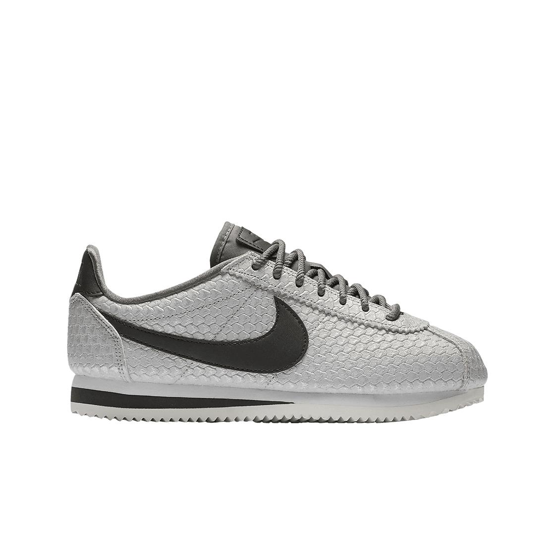 

Женские кроссовки Nike Classic Cortez Metallic Pewter 902856-006