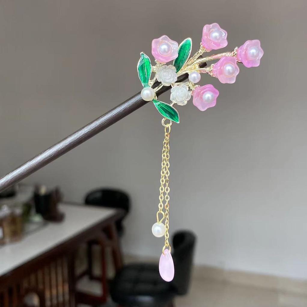 Luxury Flower Tassel Hairpin For Women Handmade Wooden Floral Hair Stick Hanfu Hair Accessories Vintage Elegant Girls Hairpins