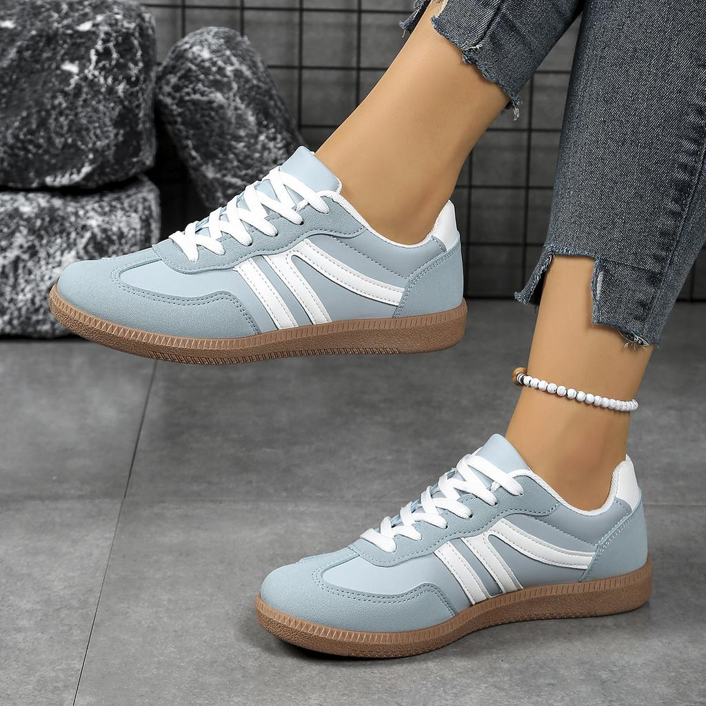 Fashion Women Sneakers 2025 Spring New Luxury Flat Loafers Comfortable Slip On Soft Female Sneakers Lightweight Outdoor Shoes for Women