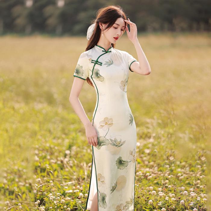 Elegant Zen Summer Cheongsam Dress for Women: New Chinese-Style Design with Button Split