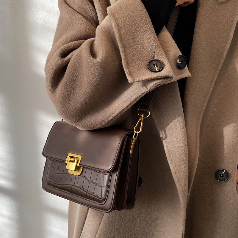 High-Quality Bags New Bags Women's Trendy Chic Stone Pattern Shoulder Bags Retro All-Match Messenger Bags