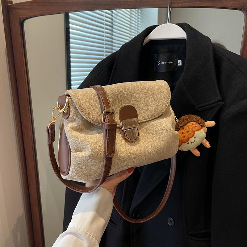 Retro Underarm Bag Women's New Fashion Versatile High-end Texture Matte Niche Shoulder Messenger Bag