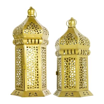 Decorative Candle Lanterns Moroccans Lanterns Retro Golden Metal Lanterns Candle Holders for Home Patios Outdoor Decors