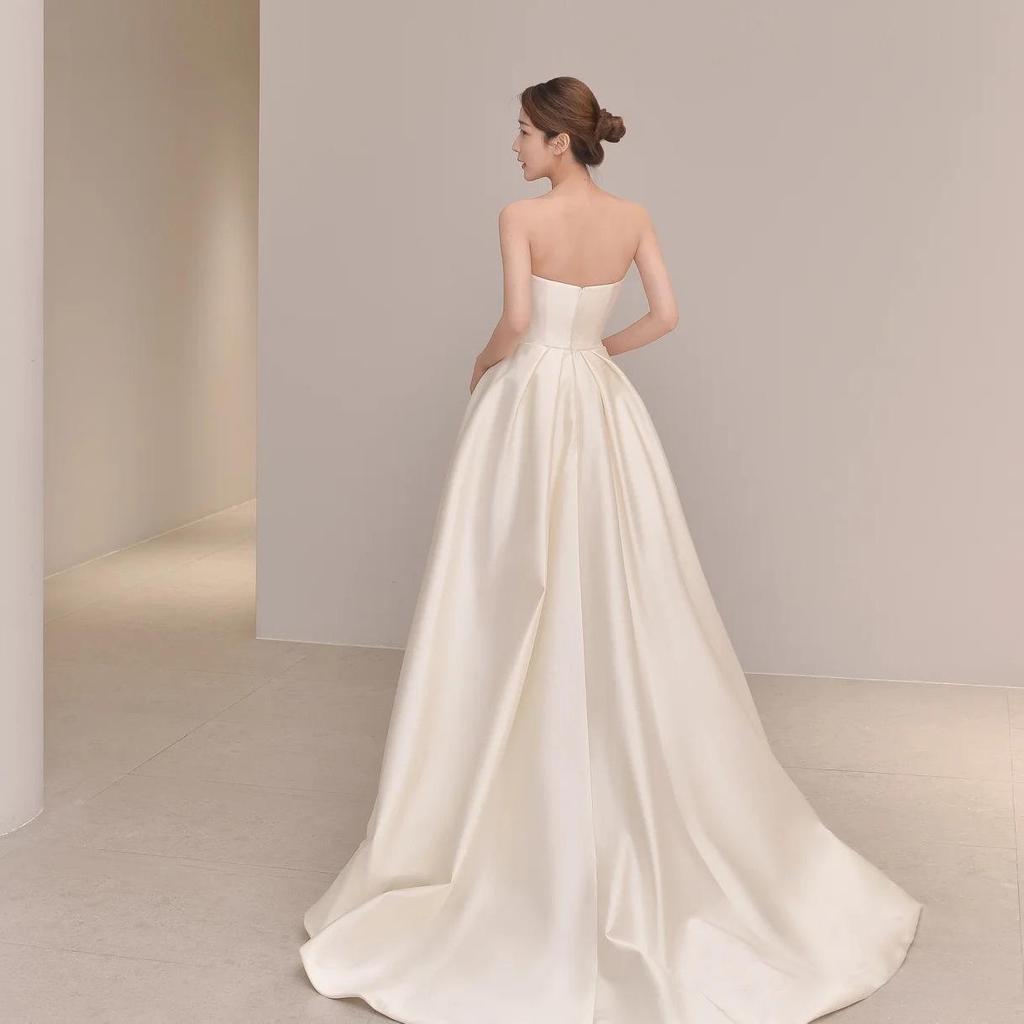 2025 French Strapless Satin Wedding Dress: Elegant, High-Quality Texture, Floor-Length for Winter