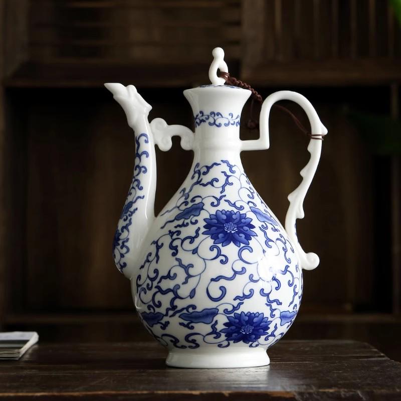 Ancient Style Retro Ceramic Baijiu Decanter Set with Wine Glasses