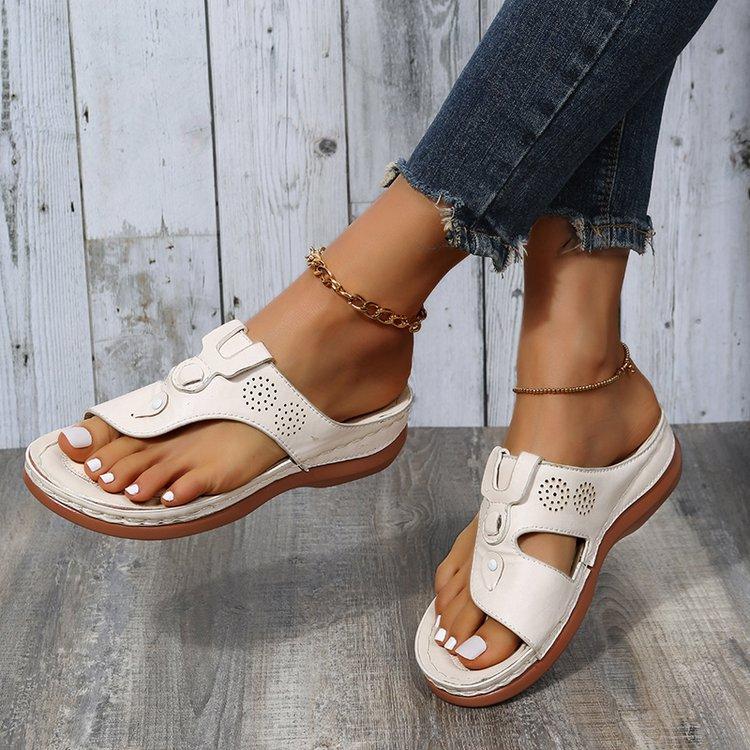 Slippers Women Summer Fashion Slip on Plus Size Comfortable Non-slip Sandalias Mujer 36-43 Shoes for Women Casual Beach Shoes 36 бежевый 2490₽