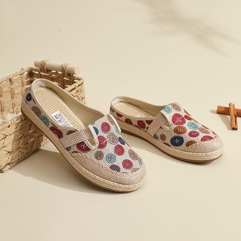 Old Beijing Cloth Shoes Middle Old Mother Cloth Shoes Flat Bottom Middle Embroidery Pattern Casual Versatile Cloth Shoes