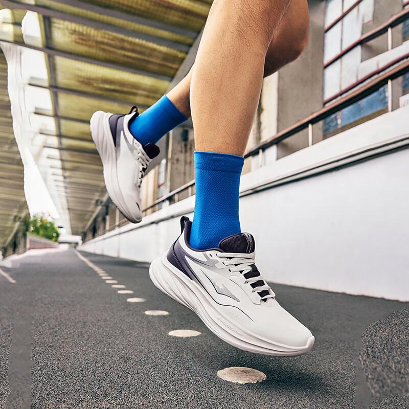 Erke Yuechi 2 Splash-Proof Running Shoes