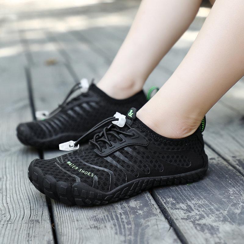 Kids Light Breathable Aqua Shoes Boys Girls Quick Dry Mesh Wading Sneakers Non Slip Beach Water Sports Footwear for Surfing Swimming