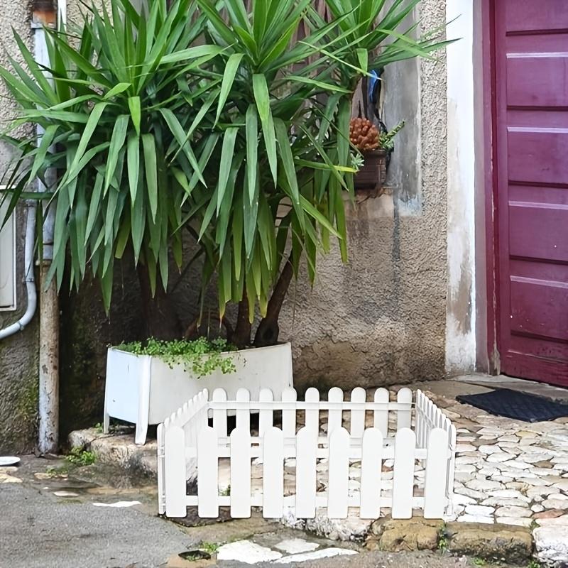 WTEMPO White Fence Panels Rustic European Style Outdoor Landscape Border for Gardens Flower Beds Natural Ambiance Fencing Made of Plastic