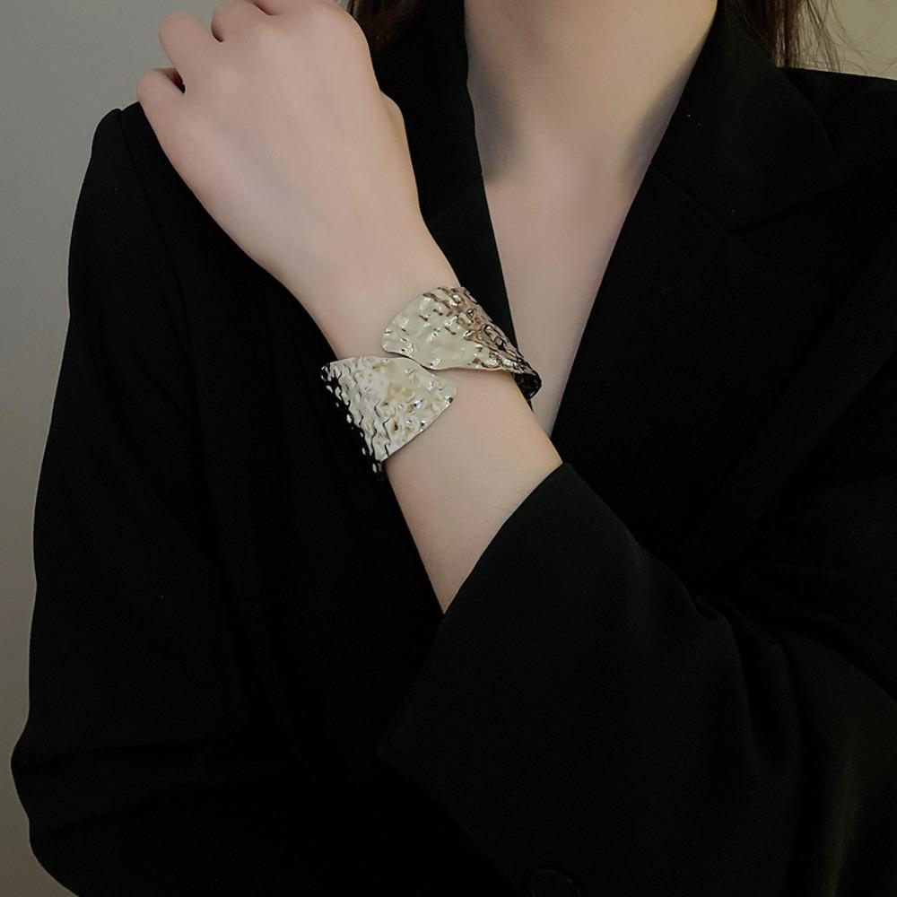 Gold Silver Cuff Bangles Leaf Exaggerated Bracelet Temperament Wide Open Bangle  Decoration