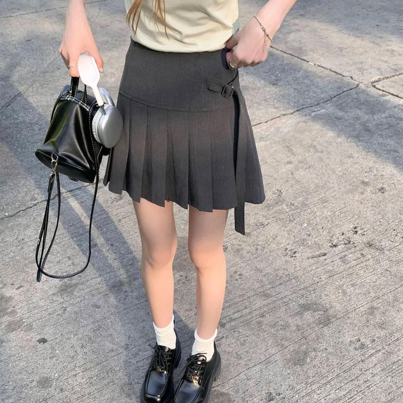 Women s Summer Black Pleated Mini Skirt with Belt Detail S серый