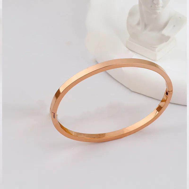 Zlatý titanový ocelový nerezový ocelový intarzovaný zirkonový pozlacený náramek stříbrný klasický jednoduchý styl růžové šaty vhodné pro ženy denní nošení