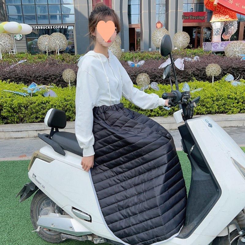Electric Bicycle Windproof & Waterproof Winter Apron with Fleece Lining and Coldproof Leg Warmers