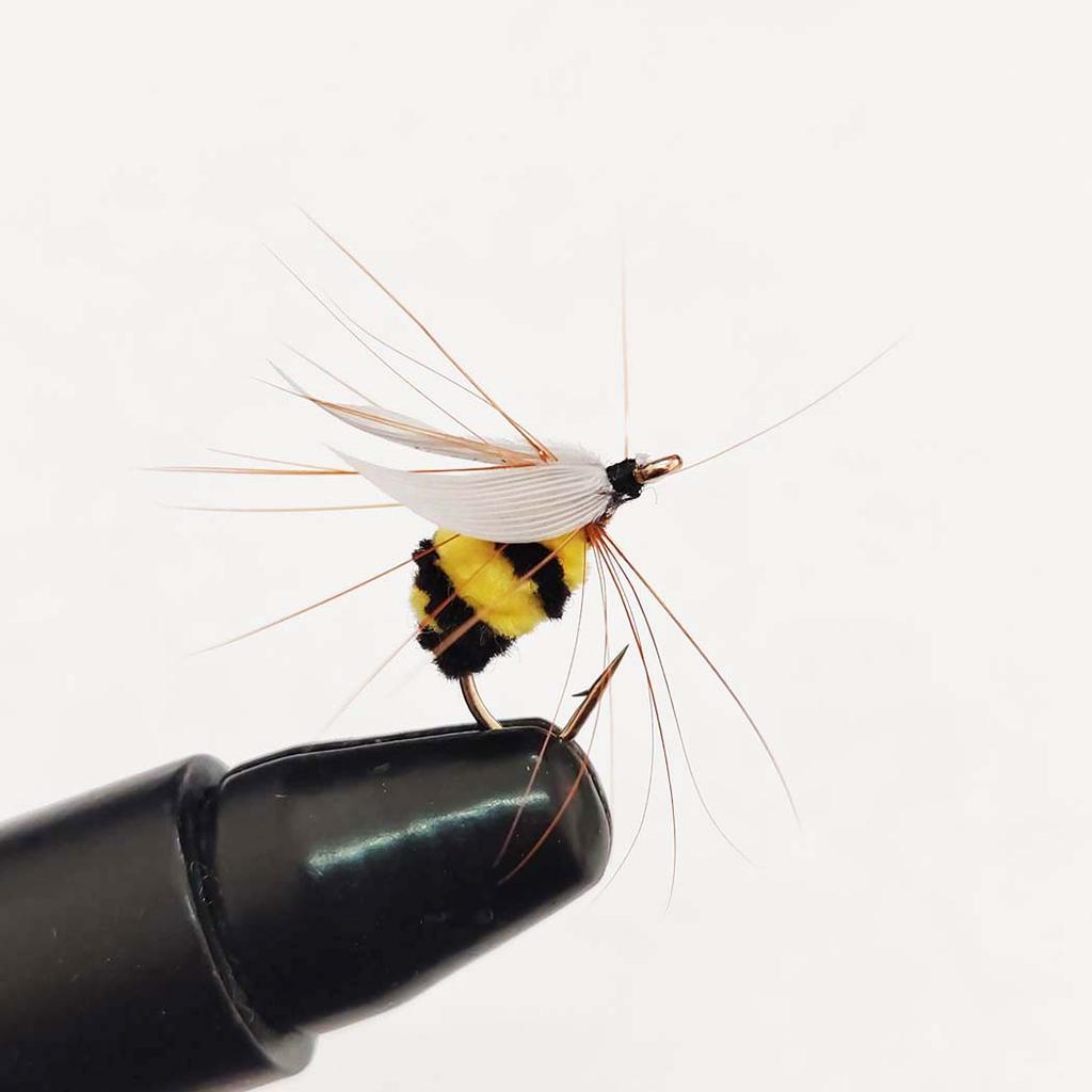 Artificial Tussock Red Tail Moth Bait & Bumble Bee Dry Fly Bait -Mixed Styles Artificial Fishing For Trout/Bass/Salmon/Perch/Carp Bait -6/10Pcs/Box