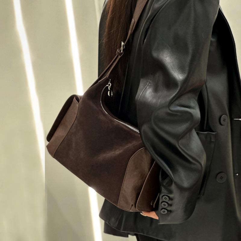 New Ladies leather multi pocket practical diagal cross bags women's suede bag fashiable designer style trendy shoulder bag