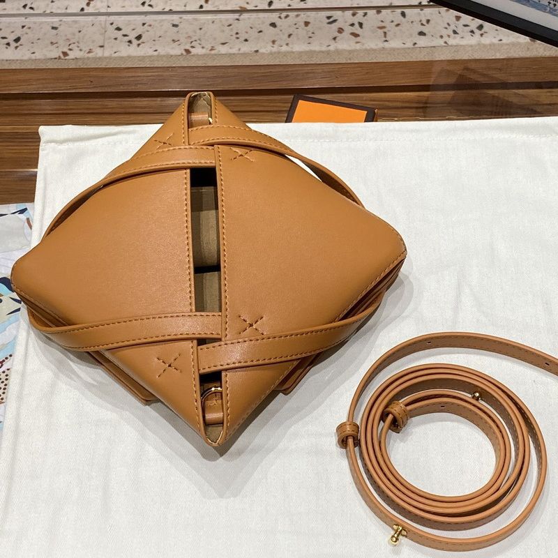 2026 New Genuine Leather Women's Bag Deformation Geometric Splicing Folding Tote Single Shoulder Diagonal Cross Trendy Manufacturer