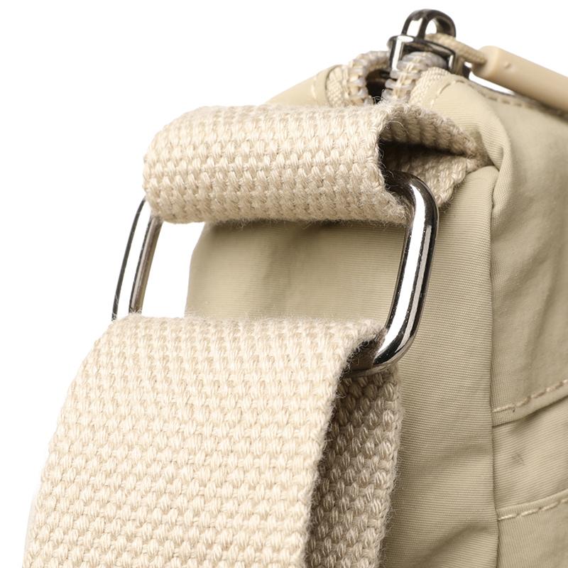 Dameskulderveske med stor kapasitet og lett vekt