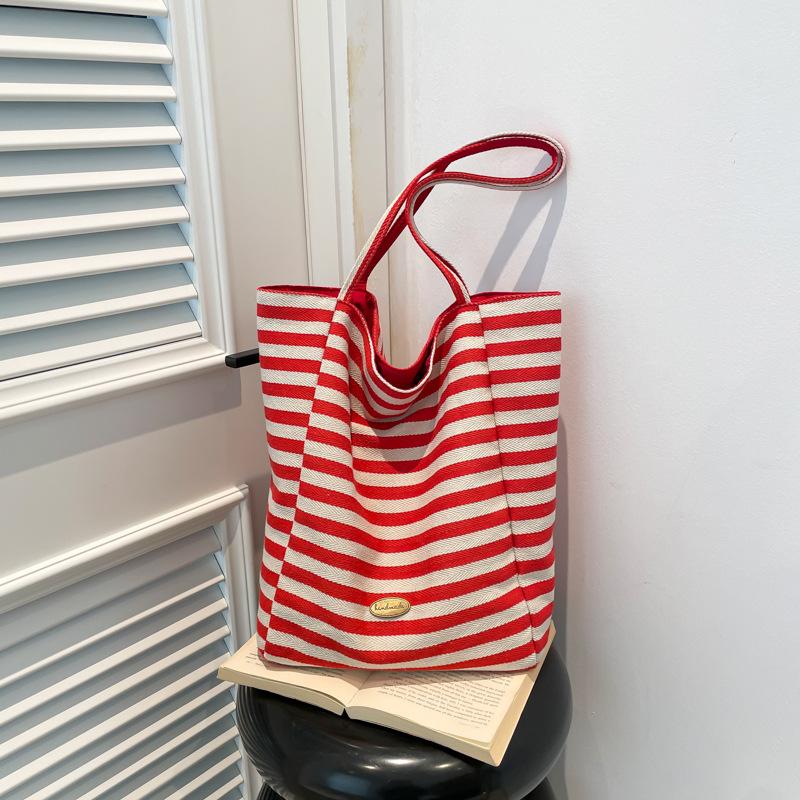 

Bag 2025 New Korean Trend Leisure Bag Shoulder Bag Fashion Foreign Style Large Capacity Tote Bag Shopping Bag червоний