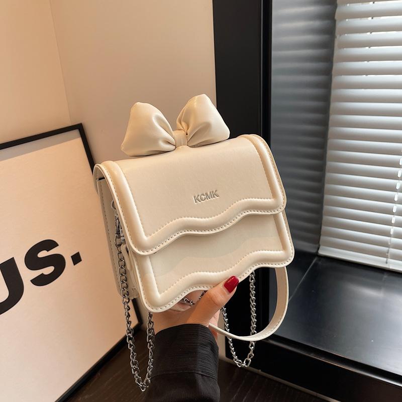 Versatile Chain Bag Women's New Fashion Small Square Bag Bow Messenger Bag
