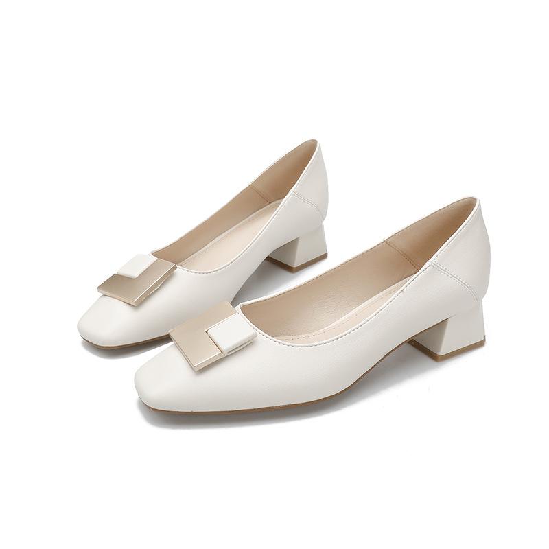 

Korean version of square buckle middle heel grandma shoes 2025 new retro thick heel single shoes women s commuting temperament square head women s sho 40