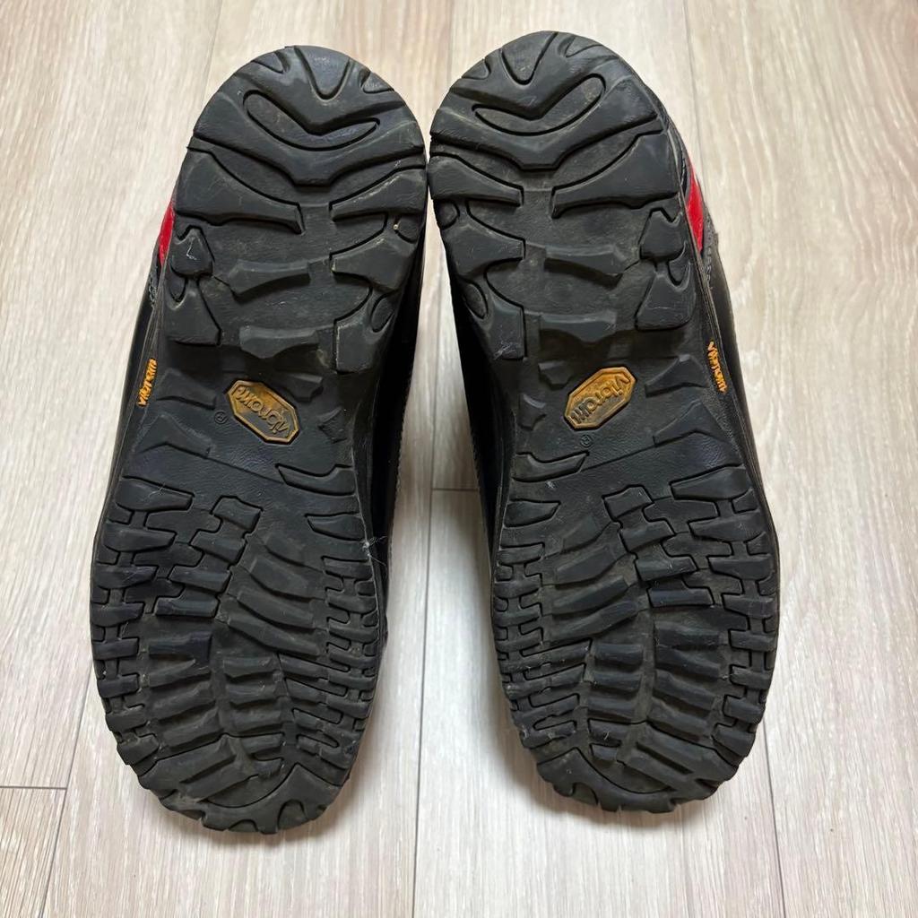 Used [Good product] KUSHITANI Adone shoes 27cm GunmetalRed