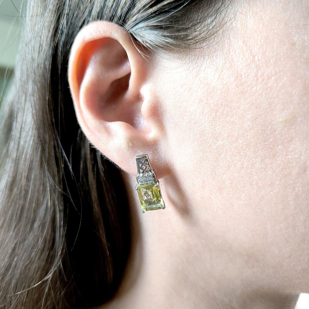 Серебряные серьги с Натуральным зеленим кварцем, фианитами (2162070)