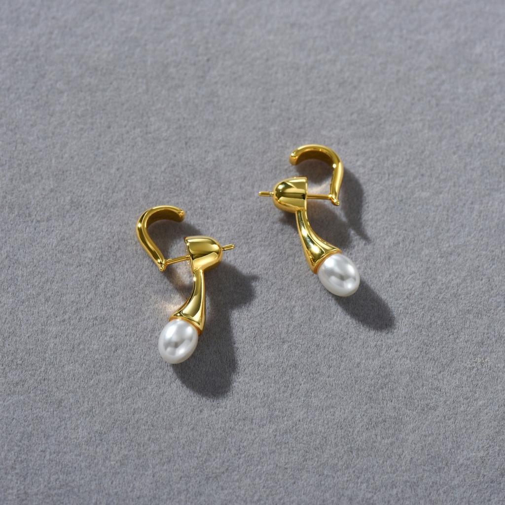 Niche Premium Drape Earrings Exquisite And Sweet Premium Metal Inlaid Pearl 925 Silver Needle Stud Earrings Personalized Earrings