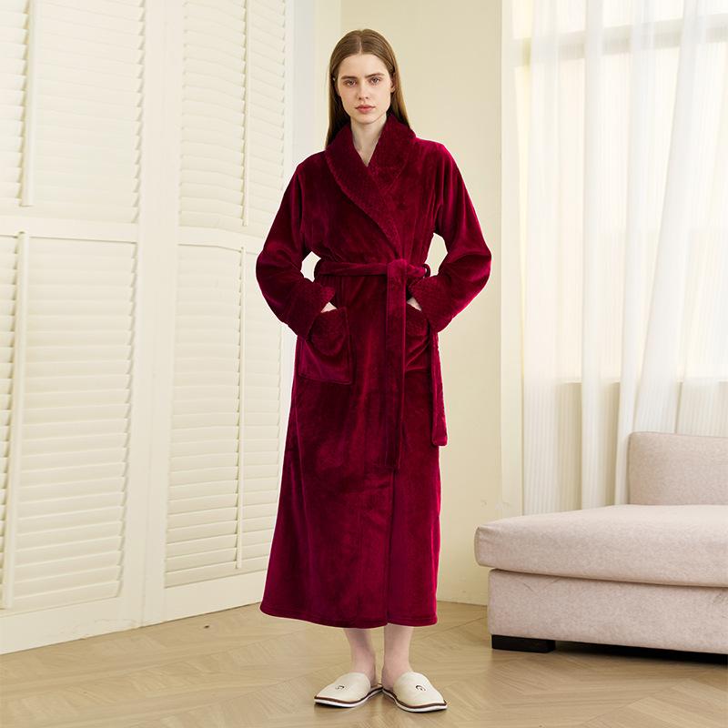 Men's Winter Shawl Collar Plush Fleece Bathrobe Soft Warm Long Sleeve Robe with Pockets Spa Robes for Men Comfortable Fluffy Homewear Sleepwear