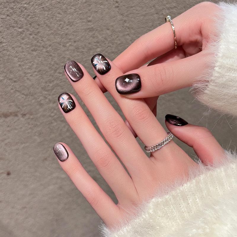 

Xiaohongshu Dazzling Fireworks Crescent Purple Cat Eye Press-On Nails Small (S)