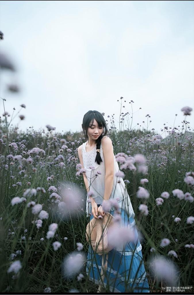 7artisans AF 24mm Prime Lens Sony E Compatible Autofocus Large Aperture STM Lens with Metal Stepless Aperture Ideal for Portrait and 7artisans F1.8