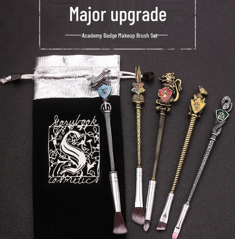 Harry Potter School Crest Eyeshadow Brush Set: 5 Midi Fox Metal-Handled Beauty Tools
