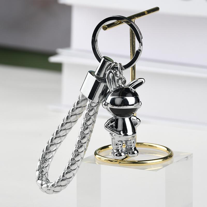 Light luxury woven rope car keychain, astronaut bunny jewelry key chain, cute pendant pendant for men and women