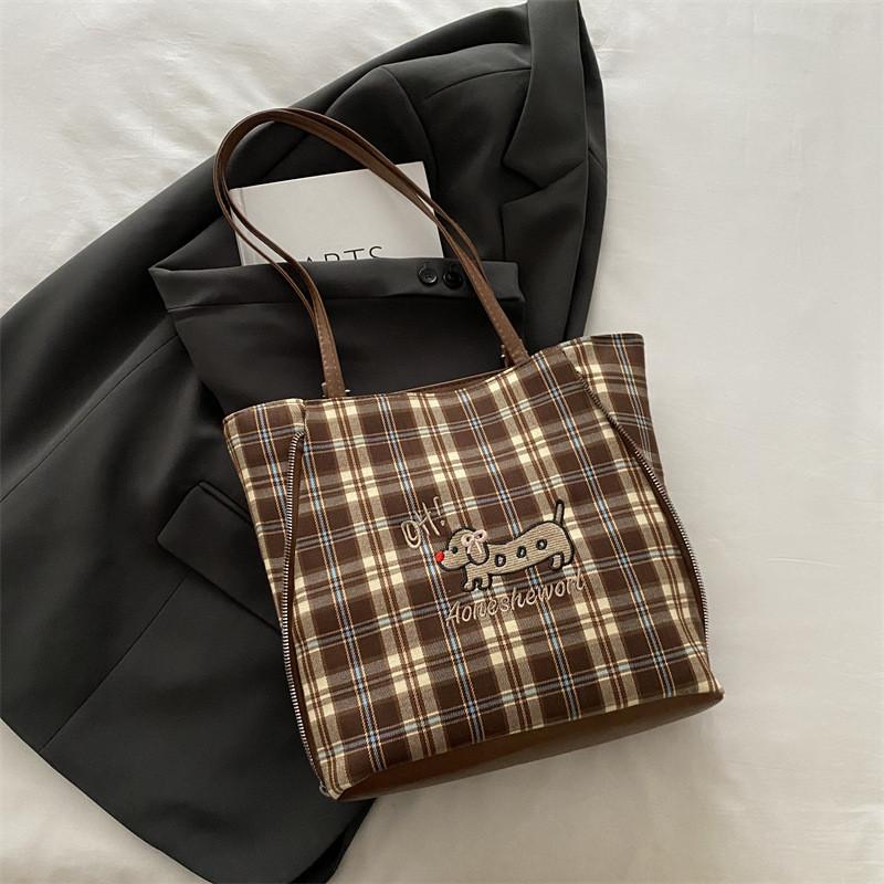 Stylish High-quality Tote Bag For Women In Trendy Plaid Design With Cartoon Dog Print