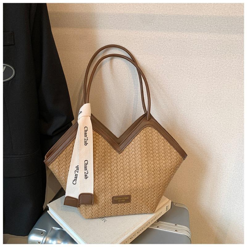 Retro Woven Bag Women's Large-capacity New Autumn and Winter Casual Shoulder Underarm Bag Commuter Tote Bag